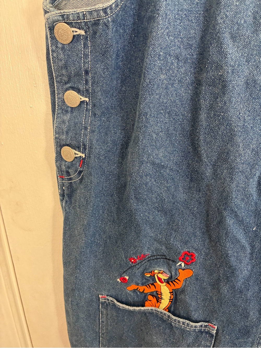 VTG Disney Denim Overall Dress with Winnie the Pooh & Tigger Embroidery Medium - Picture 9 of 13
